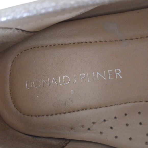 Donald Pliner Loren Irradescent Pearl Leather Loafers Women's Flats size 9 - Picture 10 of 14